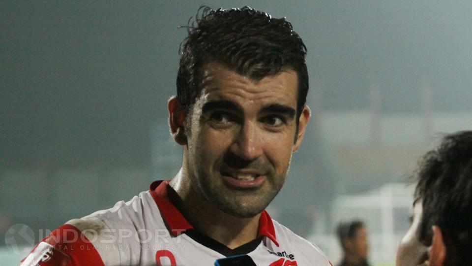 Penyerang Madura United, Pablo Rodriguez Aracil yang kini jadi top skor sementara TSC 2016.